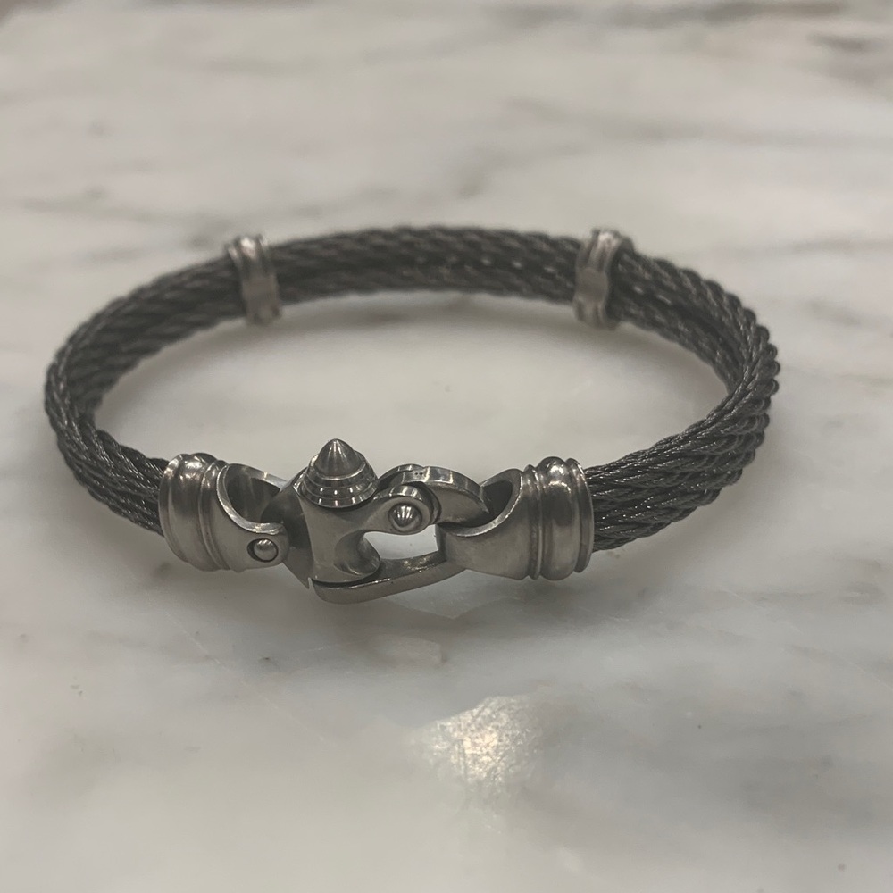 Women’s titanium Silver and Black Cable Bracelet